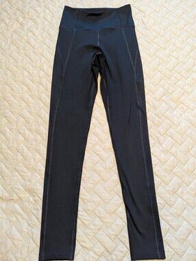 Girlfriend Collective Black Compressive High-Rise Legging Sz.S